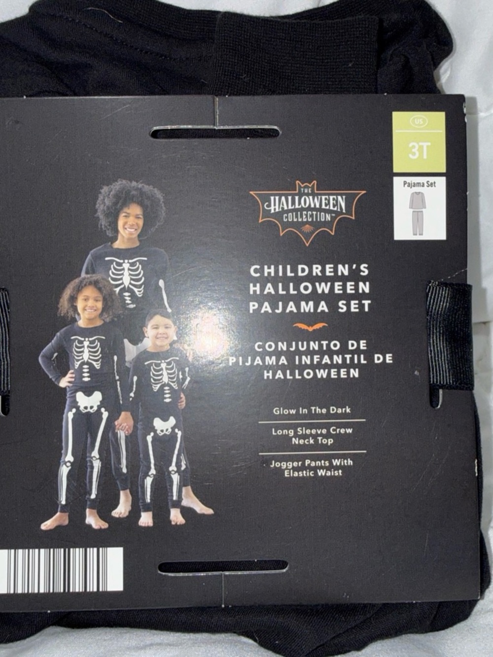 NWT Childrens Halloween Skeleton Pajama Set 3T Glow in Dark